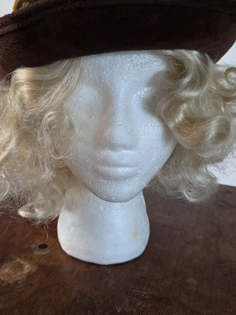 CURATED STYLE- Blonde 20s Style Curly Wig PLUS Brown Steampunk Hat